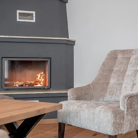 Apartmenthaus Enzian Hochsoelden 索尔登